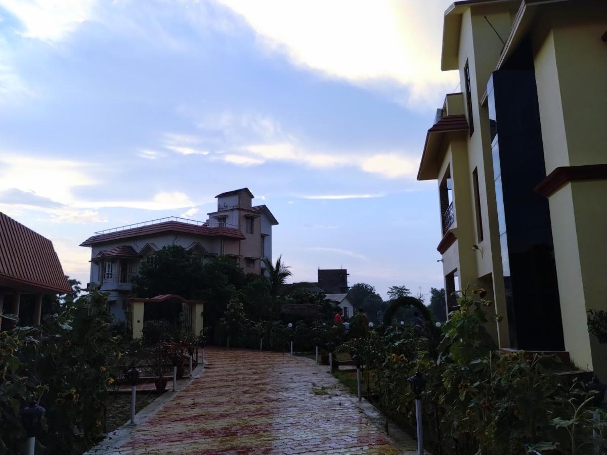 Mayabon Resort Bolpur Shānti Niketan Exterior foto
